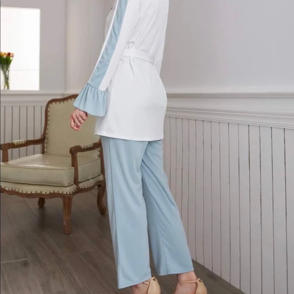 Color Block Flounce Sleeve Belted Top & Pants
